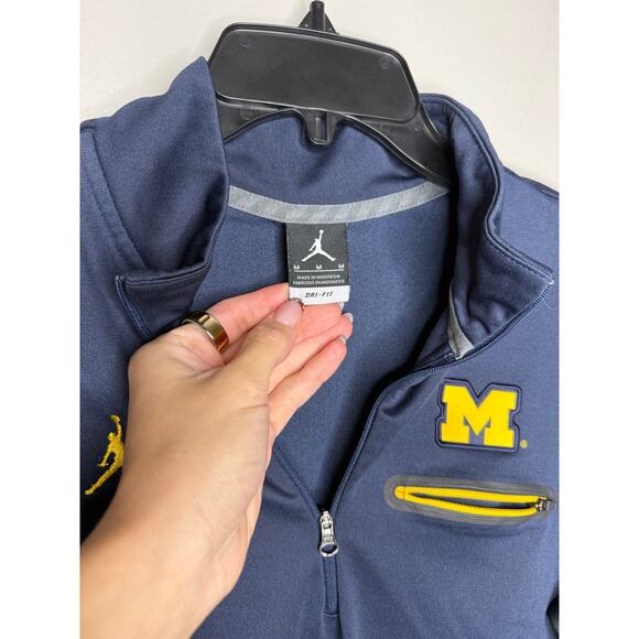 Nike Jordan Michigan Wolverines Dri-Fit Quarter Zip Pullover Men’s Medium – Navy - Picture 2 of 4